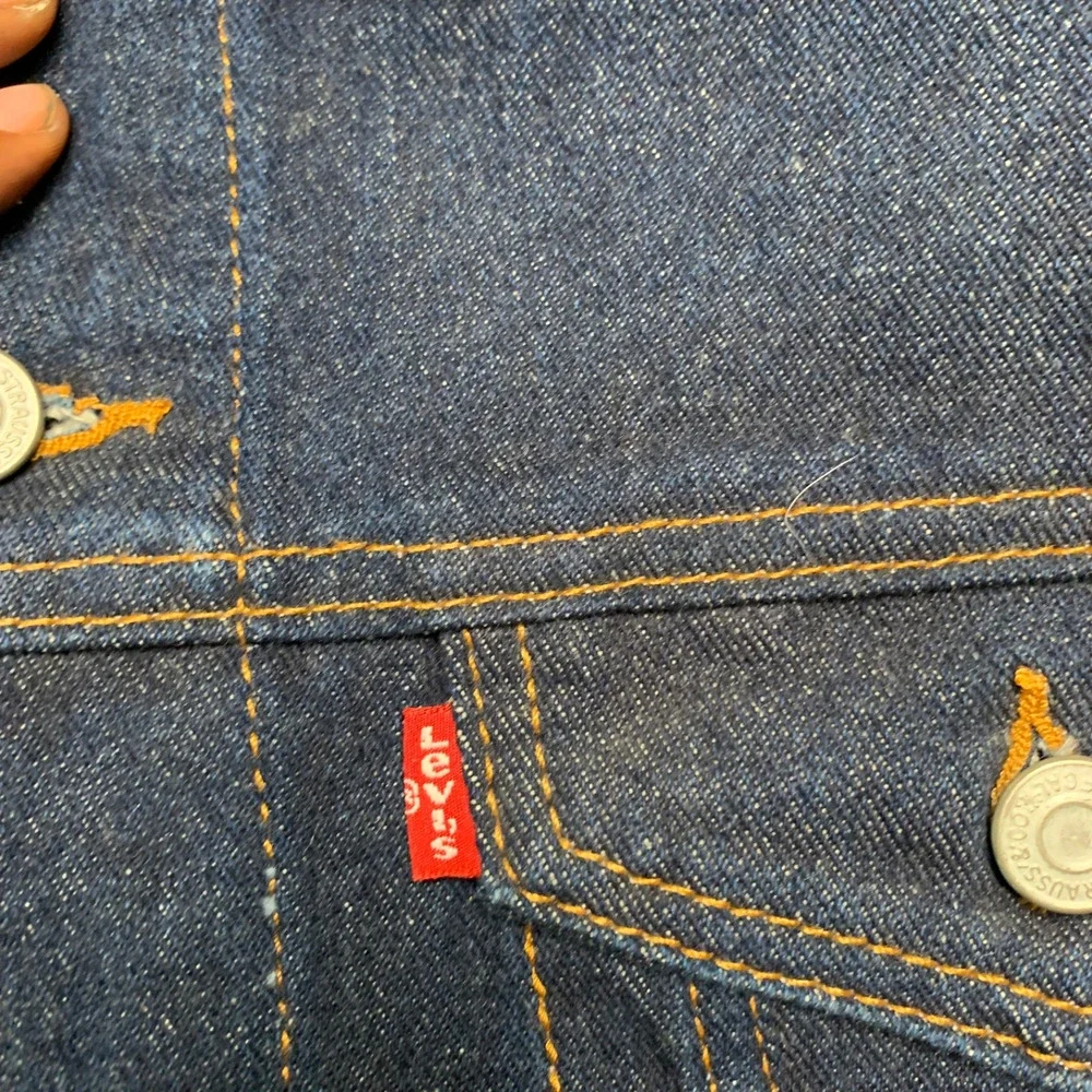 NWT Levi's Type III Trucker Jacket - Rinse/Navy Embroidered XL